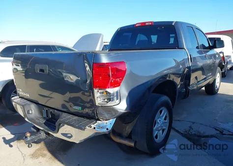2010 Toyota Tundra Grade 5.7L V8 z USA, uszkodzony, nr VIN 5TFUW5F14AX152269